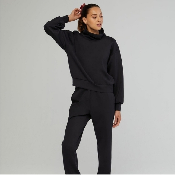 New IVL Collective Cowl Neck UPF 50+ Black Pullover Sweatshirt NWT XS - Picture 1 of 6